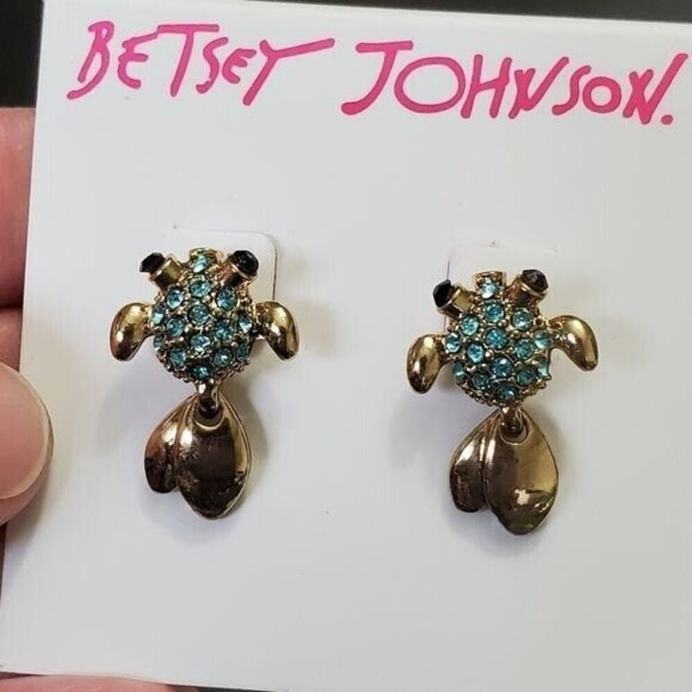 Betsey Johnson gold tone fish earrings